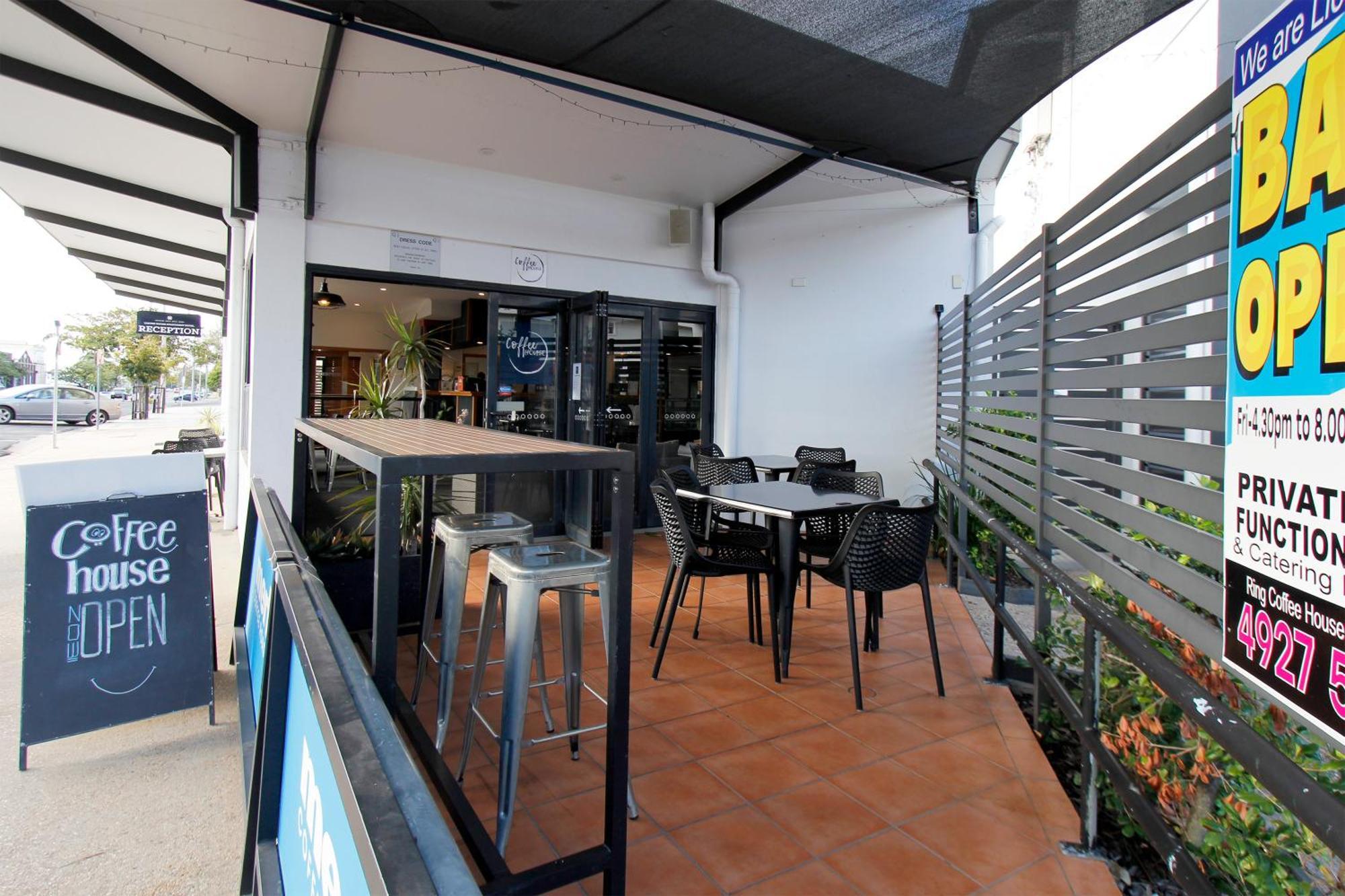 Coffee House Apartment Motel Рокхемптън Екстериор снимка