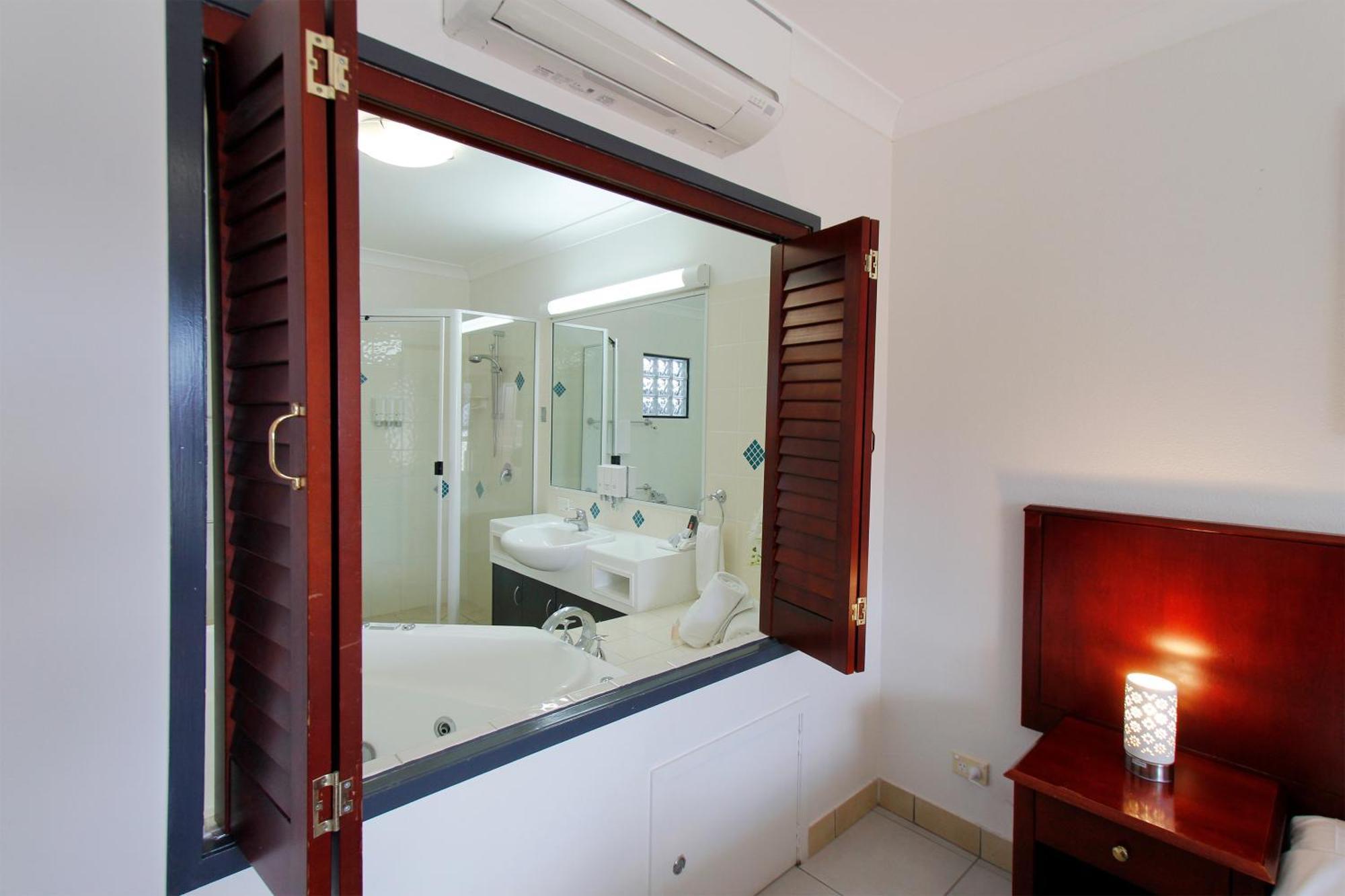 Coffee House Apartment Motel Рокхемптън Екстериор снимка